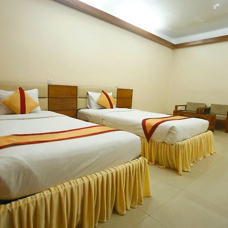 Hotel Garden Inn Силхет Экстерьер фото