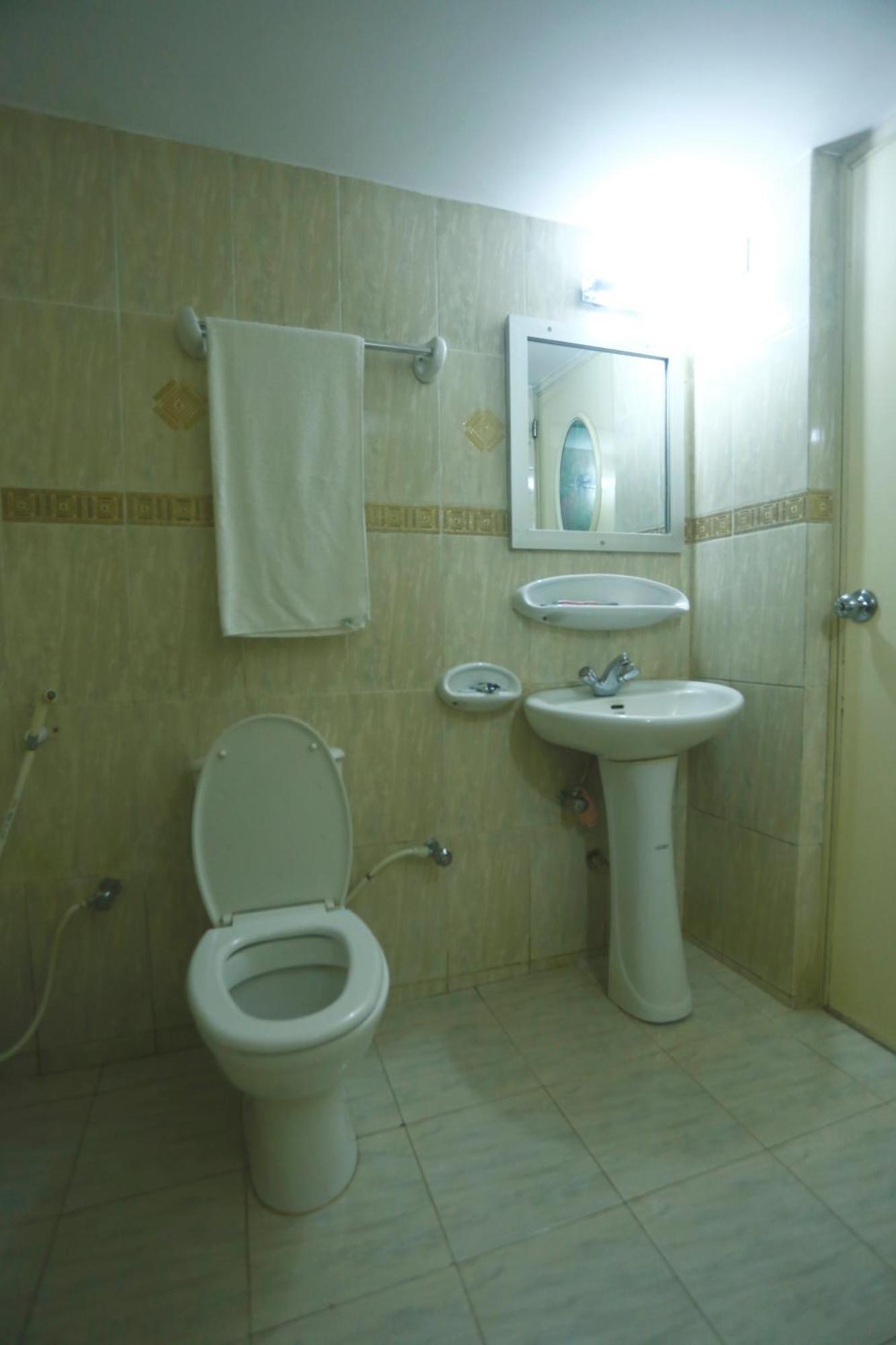Hotel Garden Inn Силхет Экстерьер фото