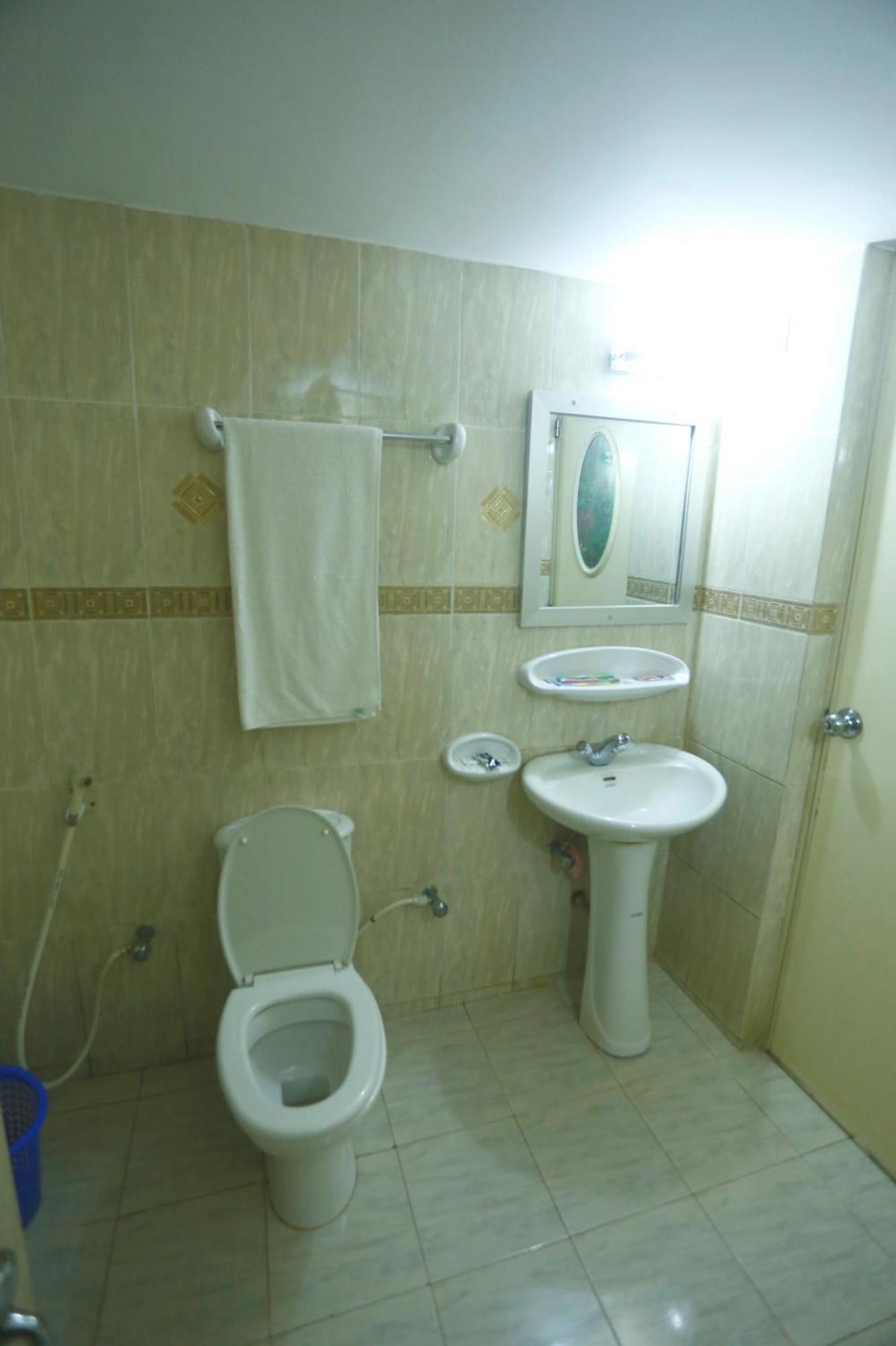 Hotel Garden Inn Силхет Экстерьер фото