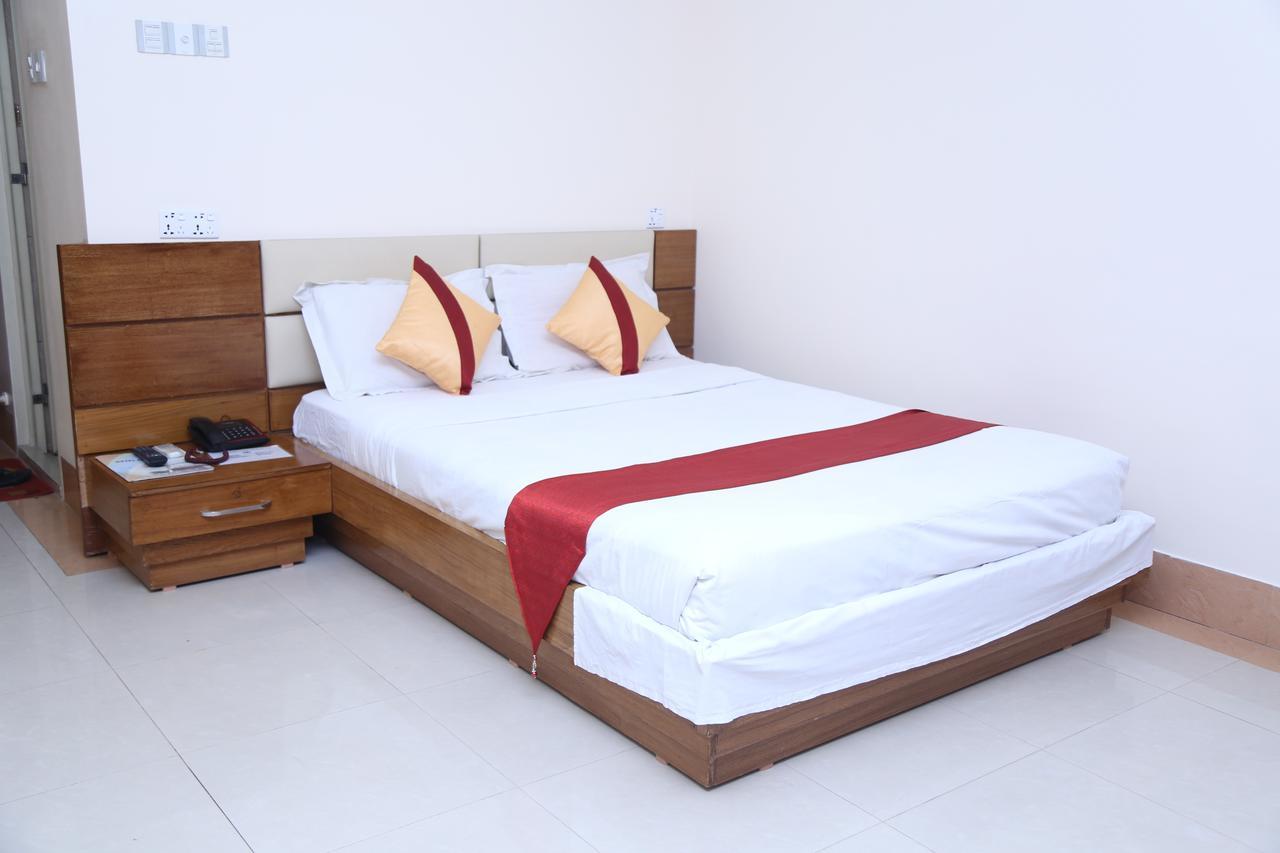 Hotel Garden Inn Силхет Экстерьер фото