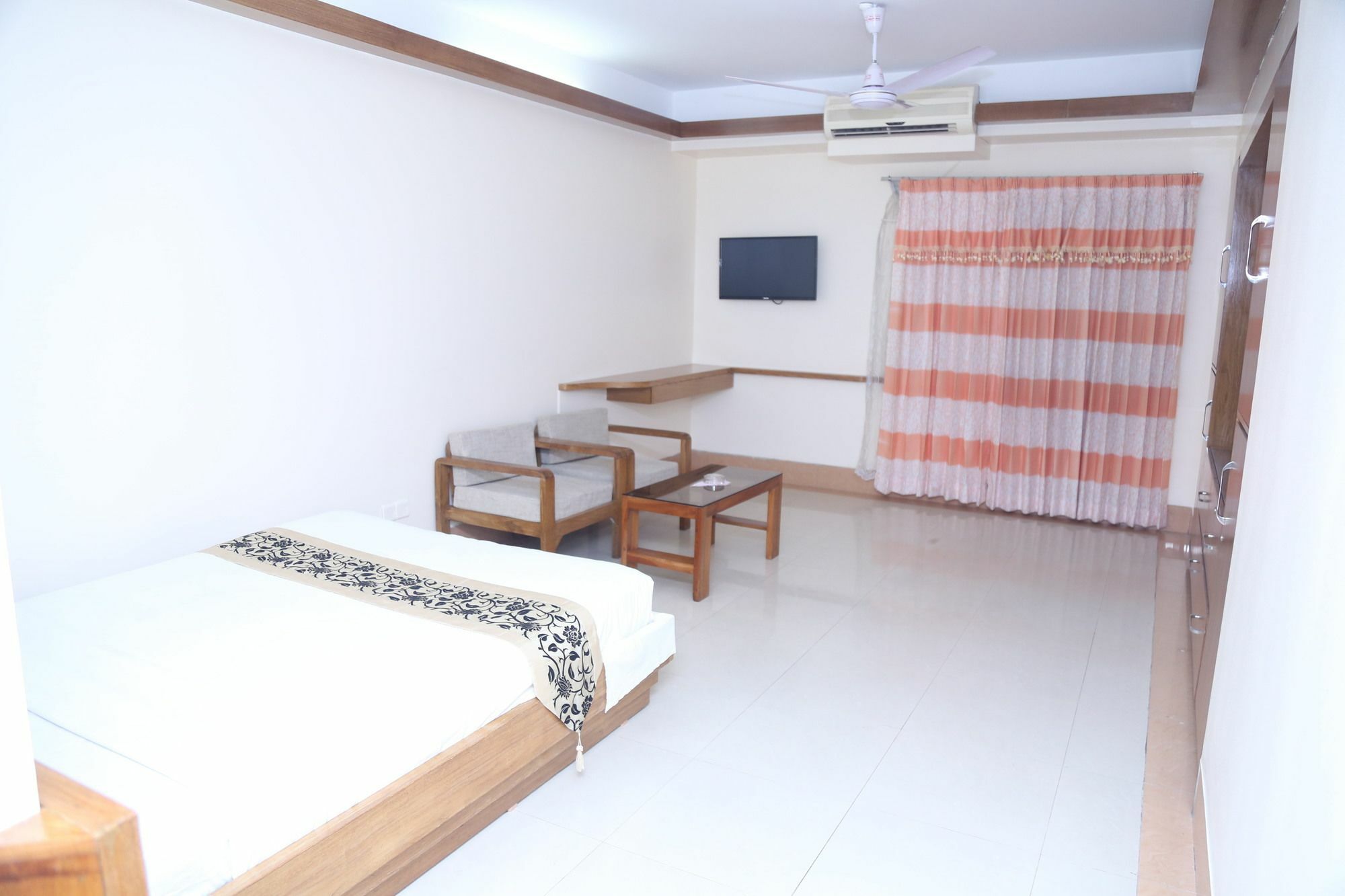 Hotel Garden Inn Силхет Экстерьер фото